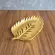 Centro de Mesa Decorativo Folhagem em Poliresina Dourado 29 cm