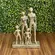 Escultura Decorativa Família em Polirresina Dourado 22x15cm